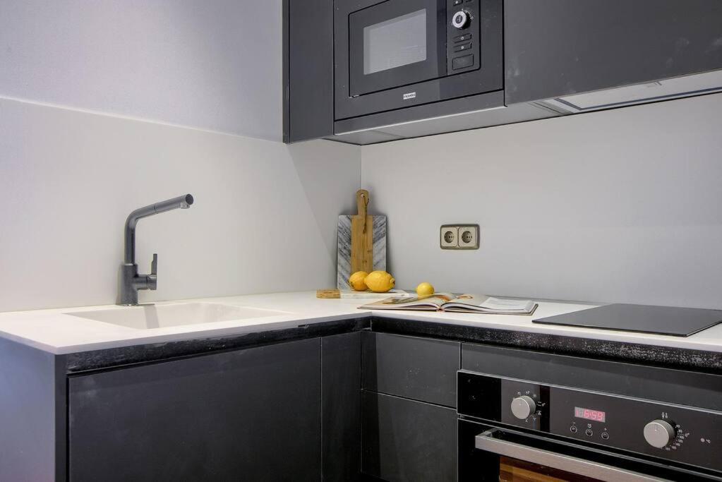 Great Flat In The Center Of Madrid-Comend-3-I Экстерьер фото