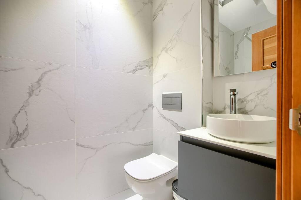 Great Flat In The Center Of Madrid-Comend-3-I Экстерьер фото